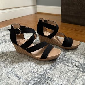 Dr. School’s Wedge Strappy Black And Tan Platform Sandals Shoes